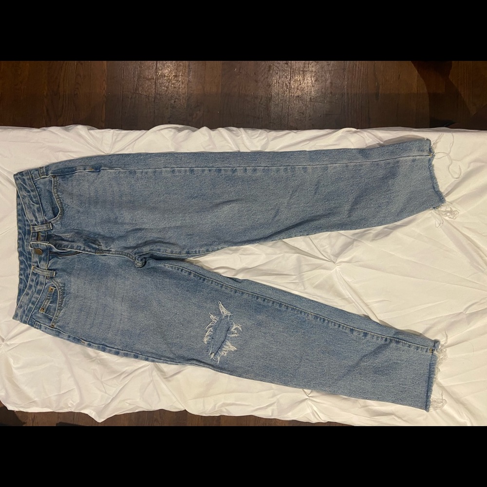 Women’s xs ripped jeans